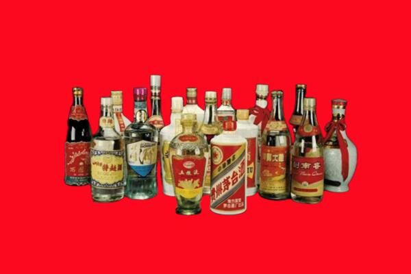 鞍山千山区回收十八老酒.jpg
